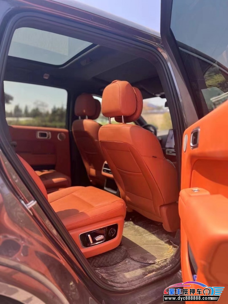 23年理想L8轿车抵押车出售