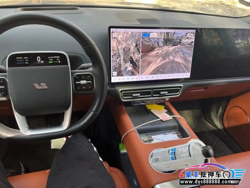 23年理想L8轿车抵押车出售