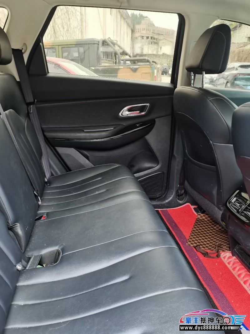 20年长安欧尚X7轿车抵押车出售