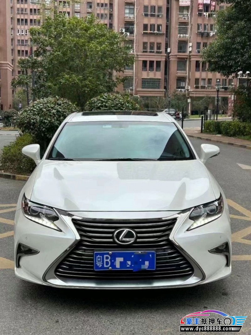 16年雷克萨斯ES轿车抵押车出售
