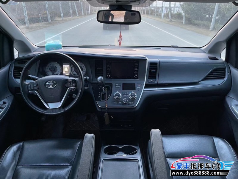 18年丰田塞纳MPV抵押车出售