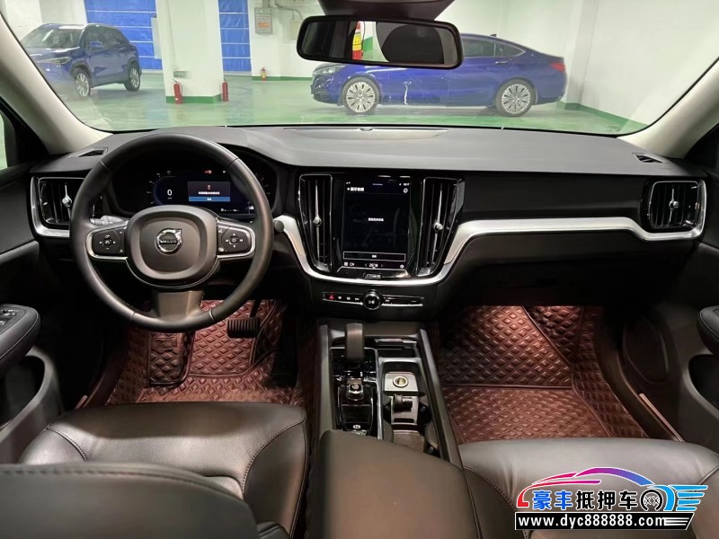 23年沃尔沃S60轿车抵押车出售