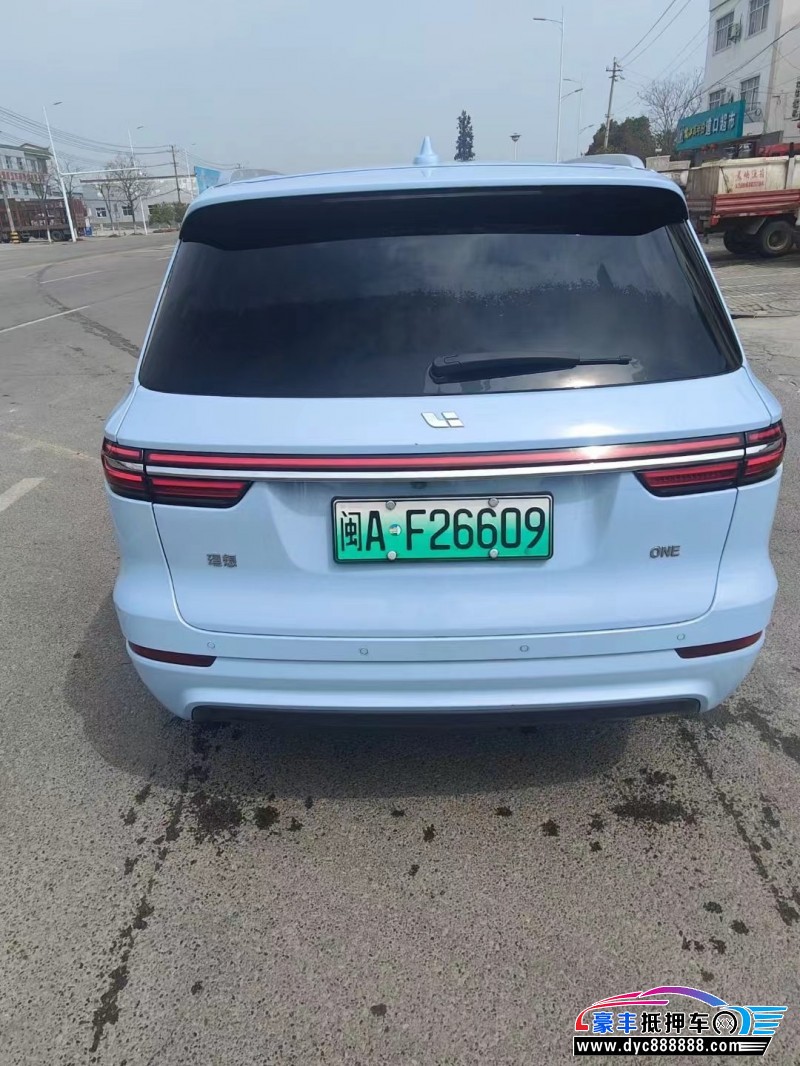 21年理想ONE轿车抵押车出售