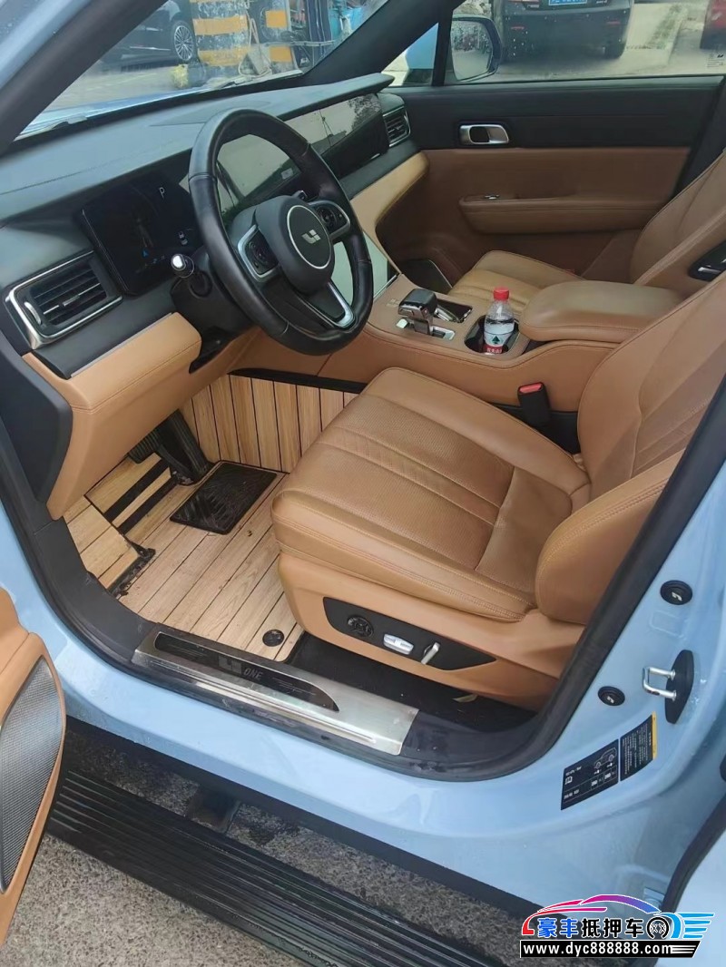 21年理想ONE轿车抵押车出售