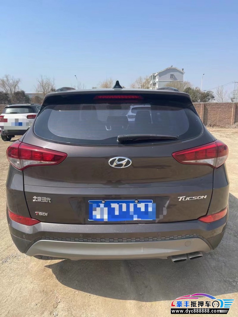 18年现代途胜轿车抵押车出售