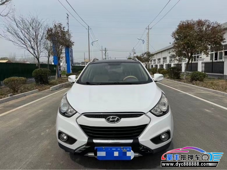 14年现代ix35轿车抵押车出售