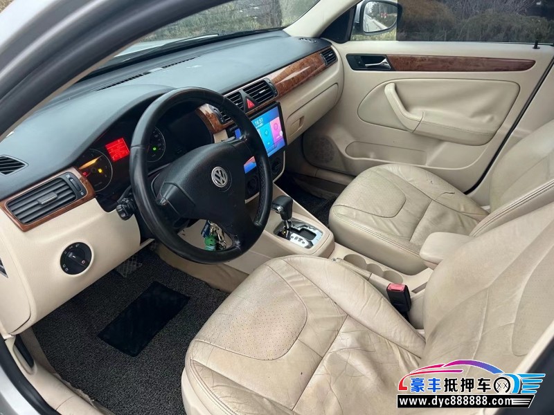 10年大众宝来轿车抵押车出售