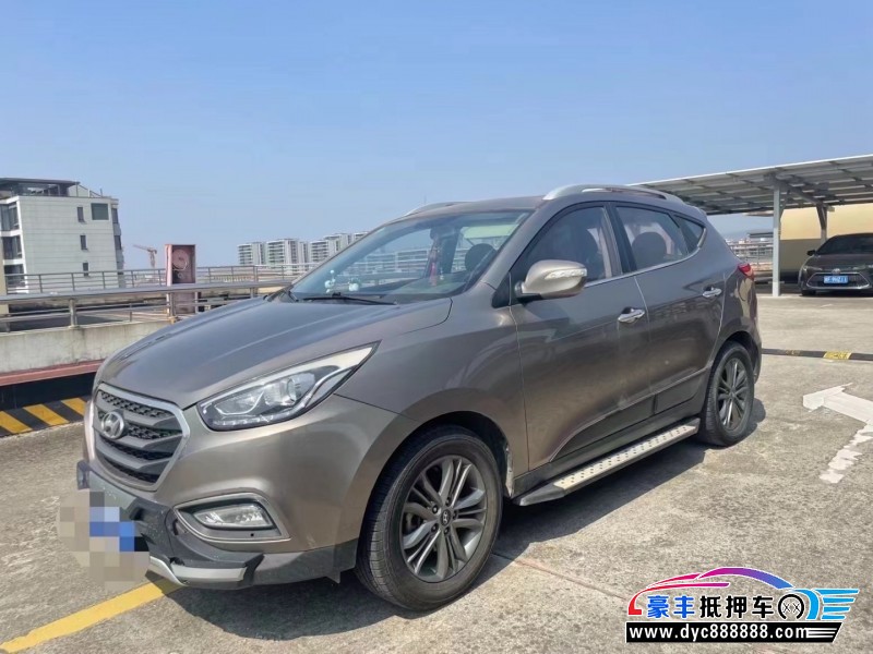 15年现代ix35轿车抵押车出售