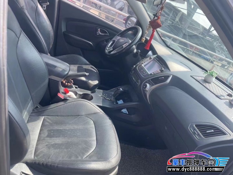 15年现代ix35轿车抵押车出售