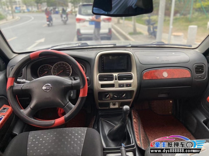 12年日产帕拉丁轿车抵押车出售