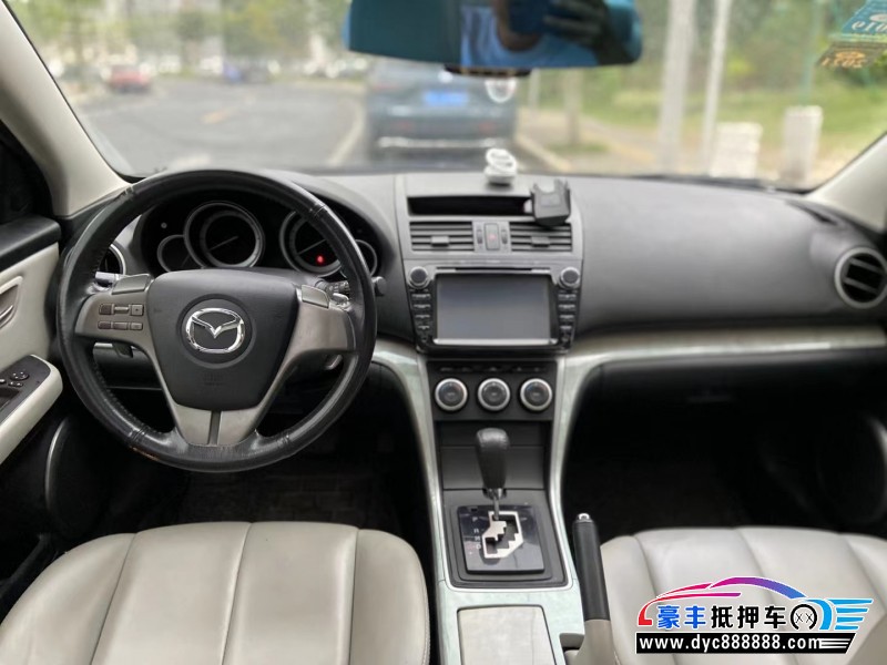 10年马自达睿翼轿车抵押车出售