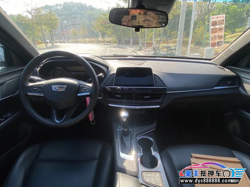 21年凯迪拉克CT4轿车抵押车出售