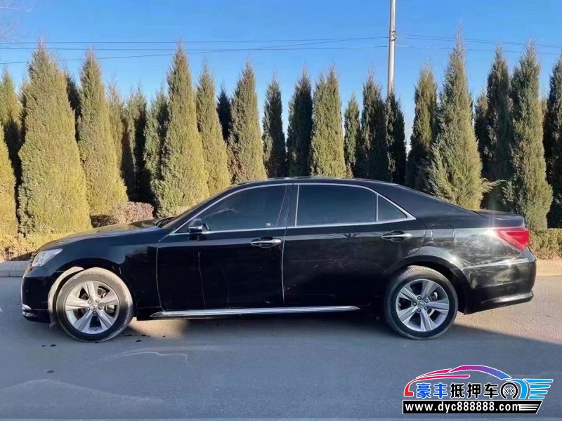 17年丰田皇冠轿车抵押车出售