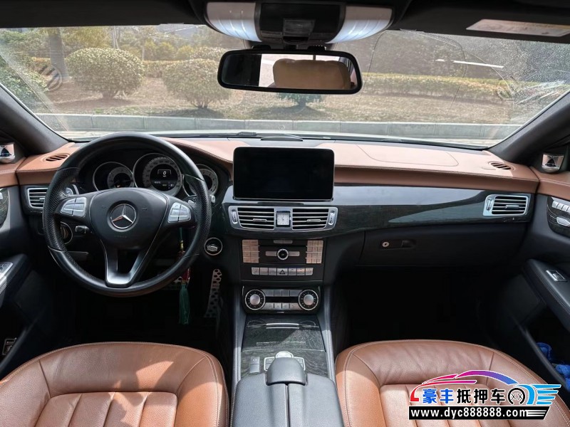 15年奔驰CLS轿车抵押车出售