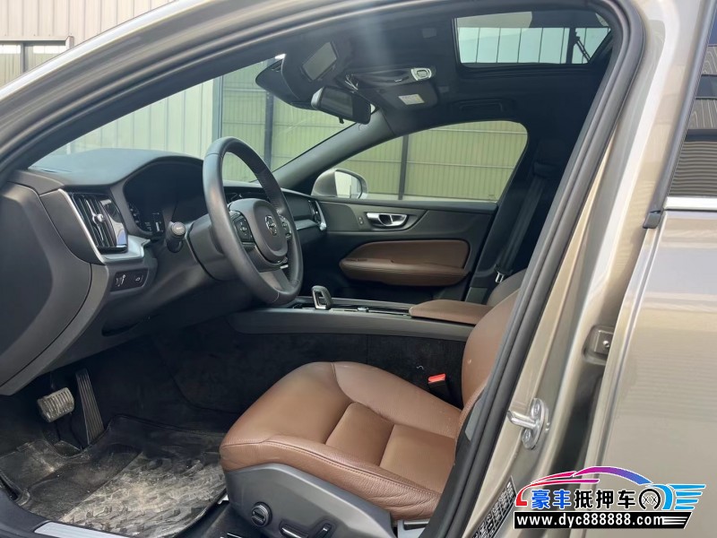 22年沃尔沃S60轿车抵押车出售