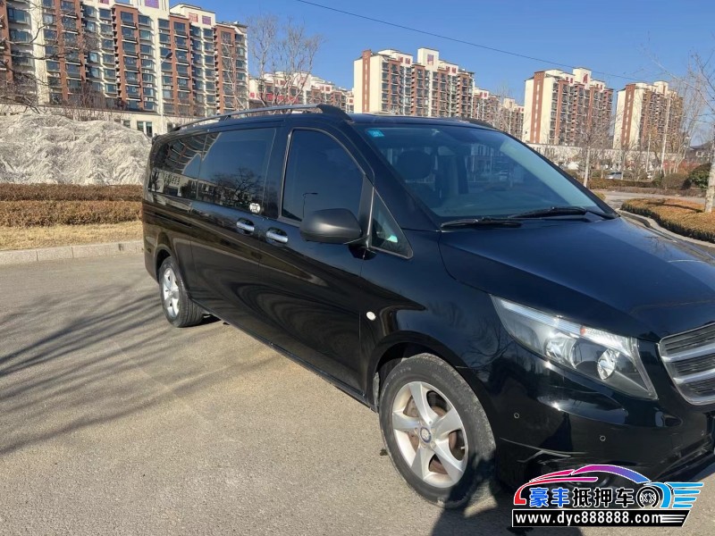 18年奔驰威霆轿车抵押车出售