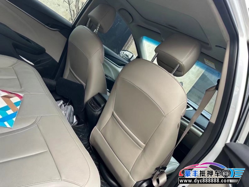 20年别克英朗轿车抵押车出售