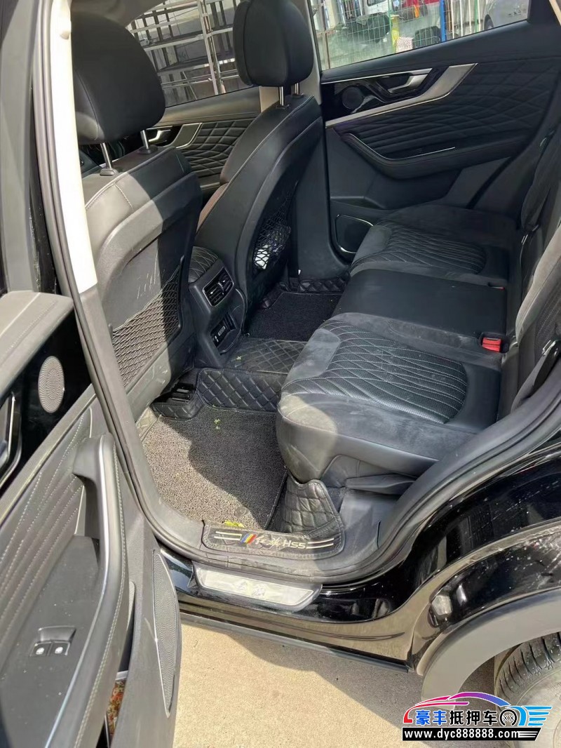 21年红旗HS5轿车抵押车出售