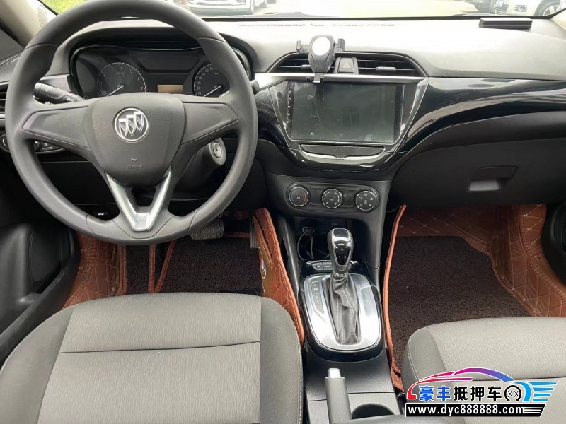 18年别克凯越轿车抵押车出售