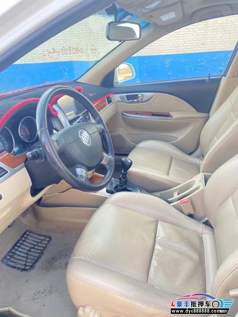 14年别克凯越轿车抵押车出售