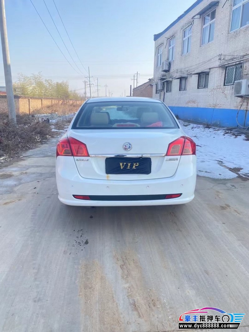 14年别克凯越轿车抵押车出售