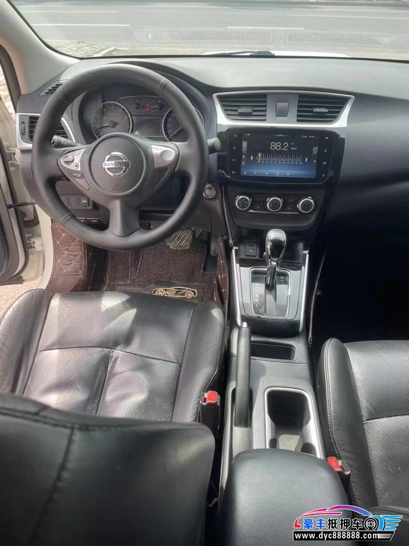 19年日产轩逸轿车抵押车出售