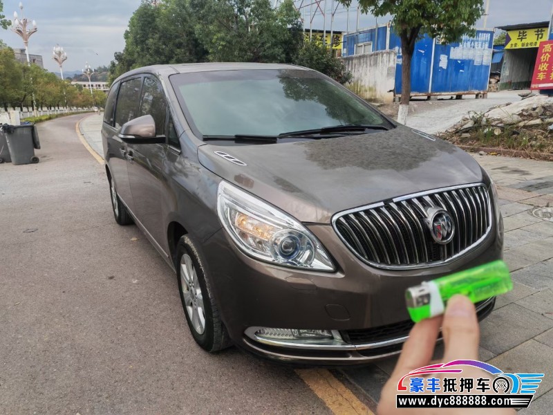 15年别克GL8轿车抵押车出售