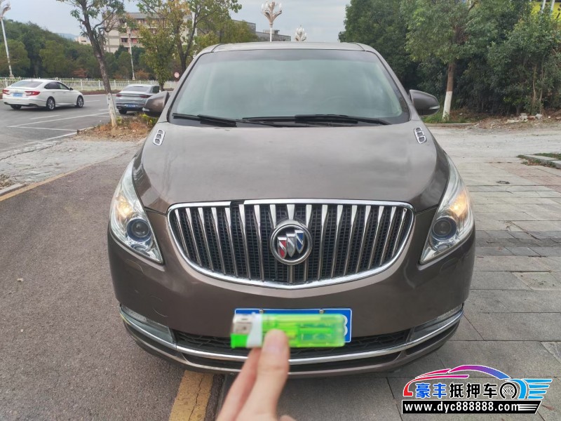 15年别克GL8轿车抵押车出售