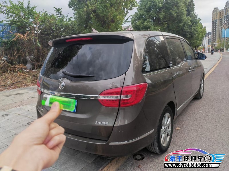 15年别克GL8轿车抵押车出售