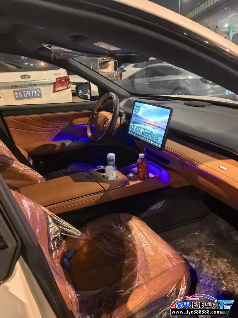 24年长安深蓝S7轿车抵押车出售