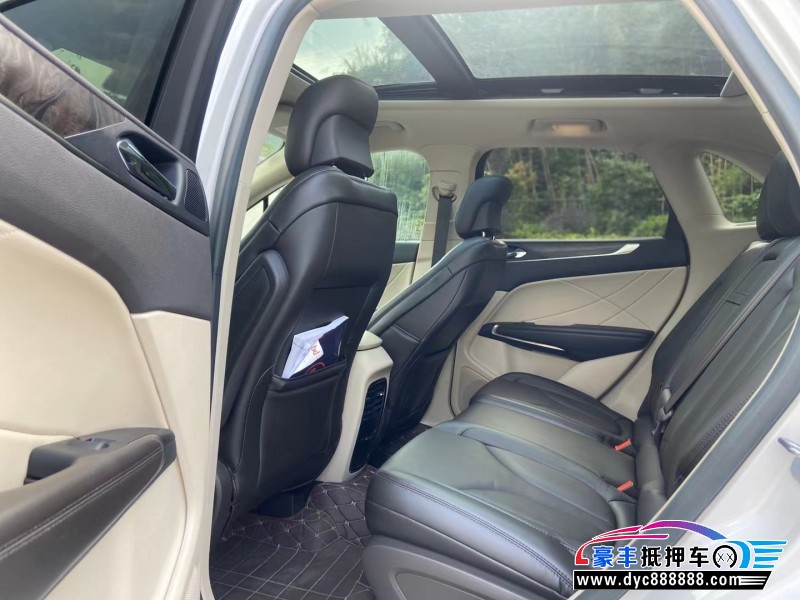 17年林肯MKC轿车抵押车出售