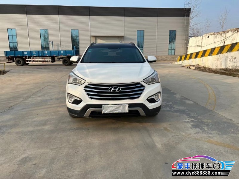 14年现代格锐轿车抵押车出售