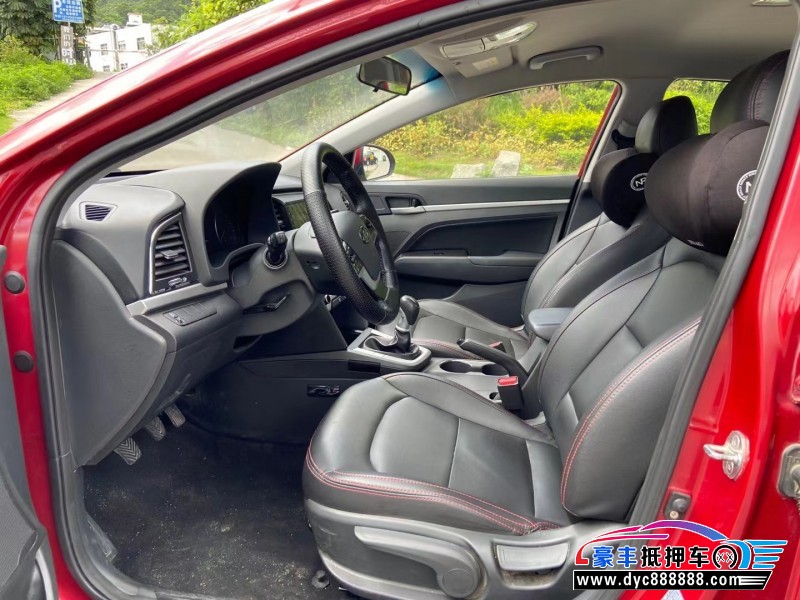 18年现代领动轿车抵押车出售