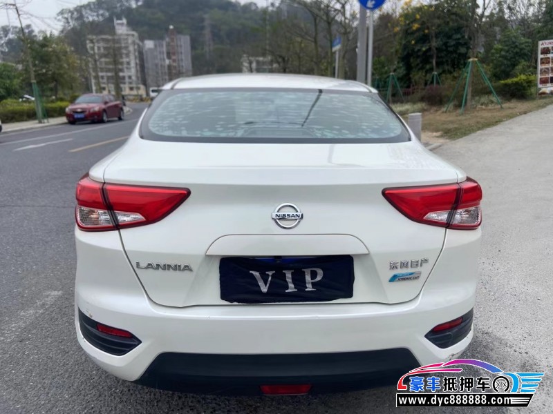 17年日产蓝鸟轿车抵押车出售