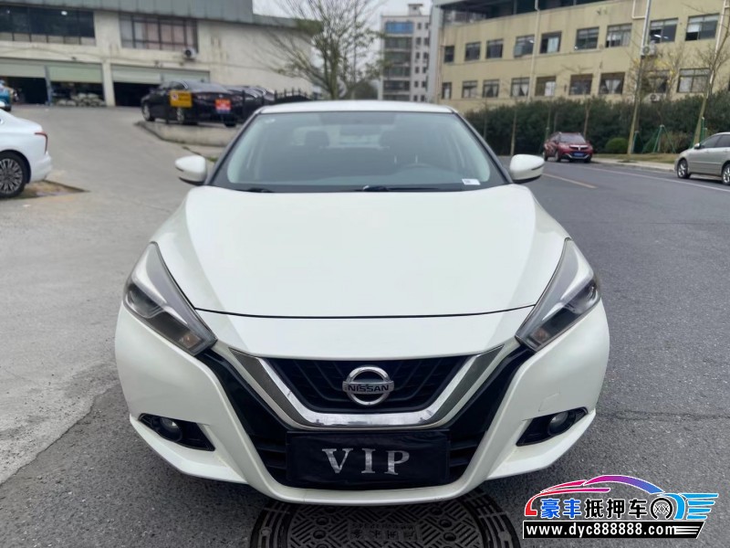 17年日产蓝鸟轿车抵押车出售