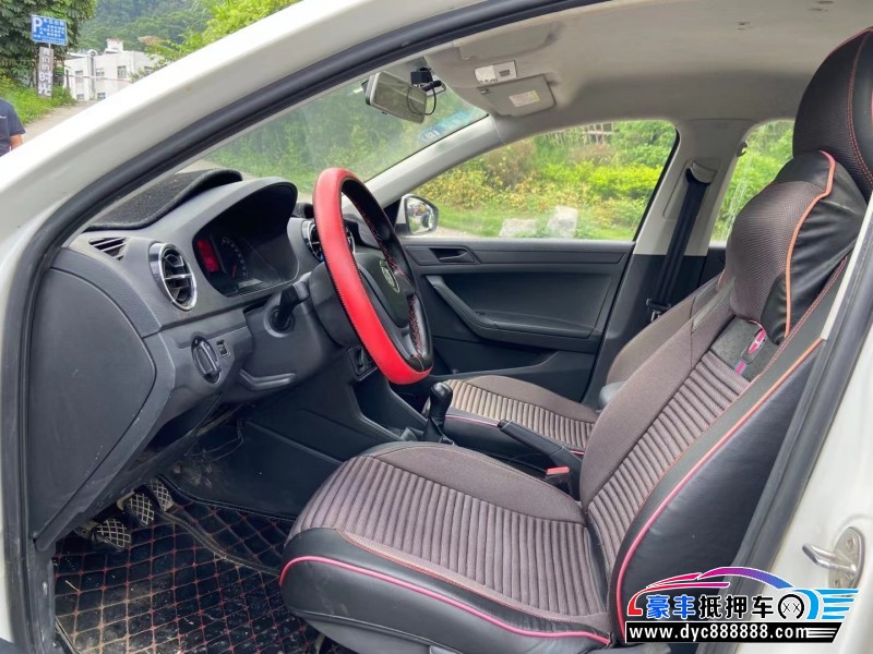 17年大众捷达轿车抵押车出售