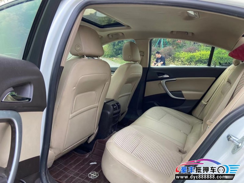 14年别克君威轿车抵押车出售