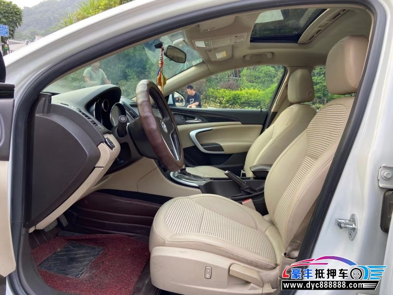 14年别克君威轿车抵押车出售