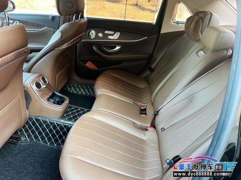 21年奔驰E轿车抵押车出售