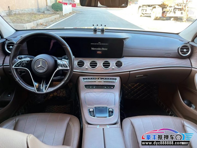 21年奔驰E轿车抵押车出售