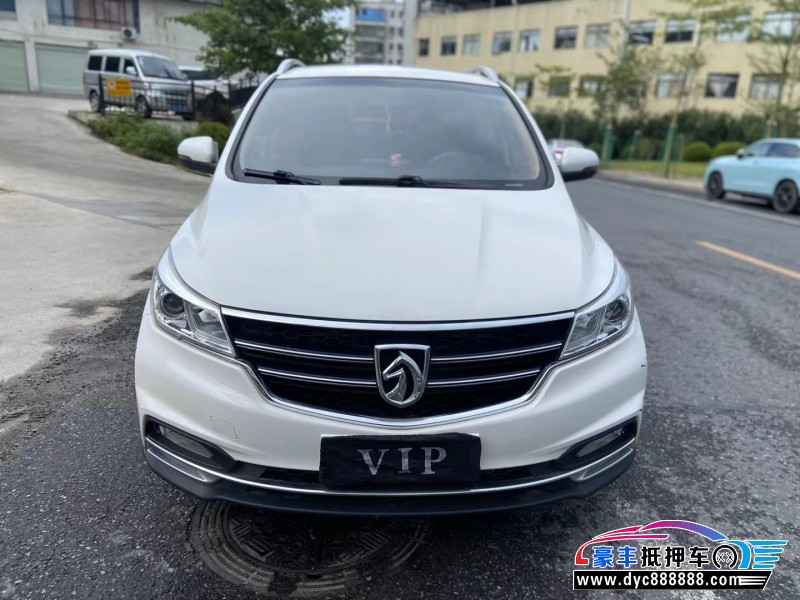 18年宝骏730轿车抵押车出售