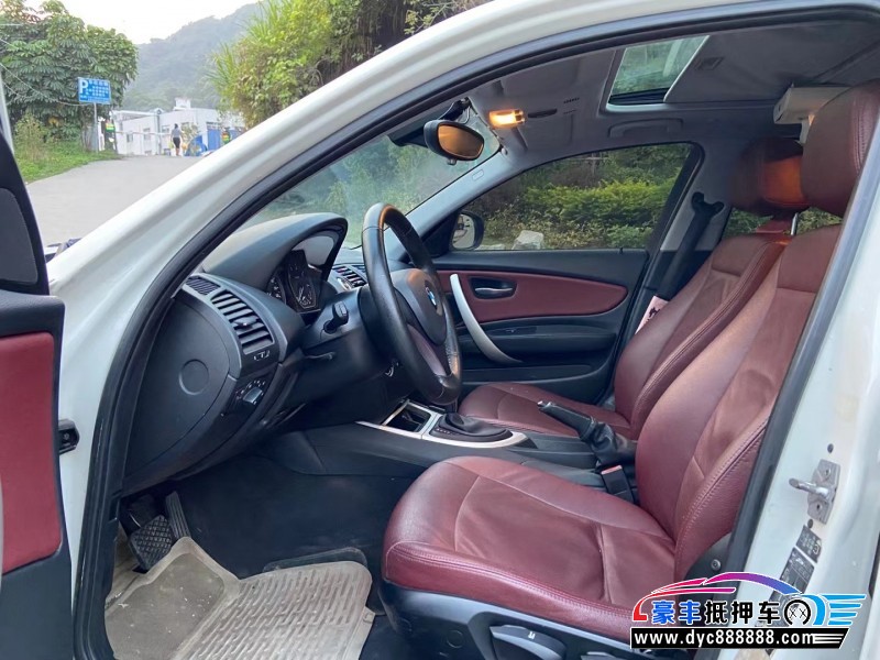 11年宝马1系轿车抵押车出售