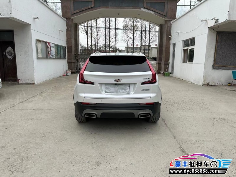 21年凯迪拉克XT4轿车抵押车出售