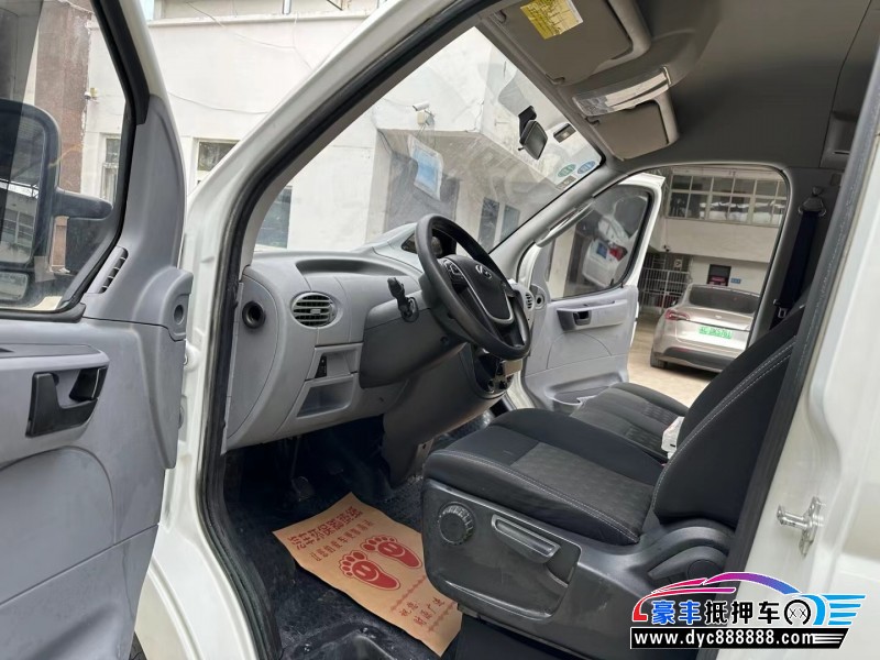 19年上汽大通V80微面抵押车出售