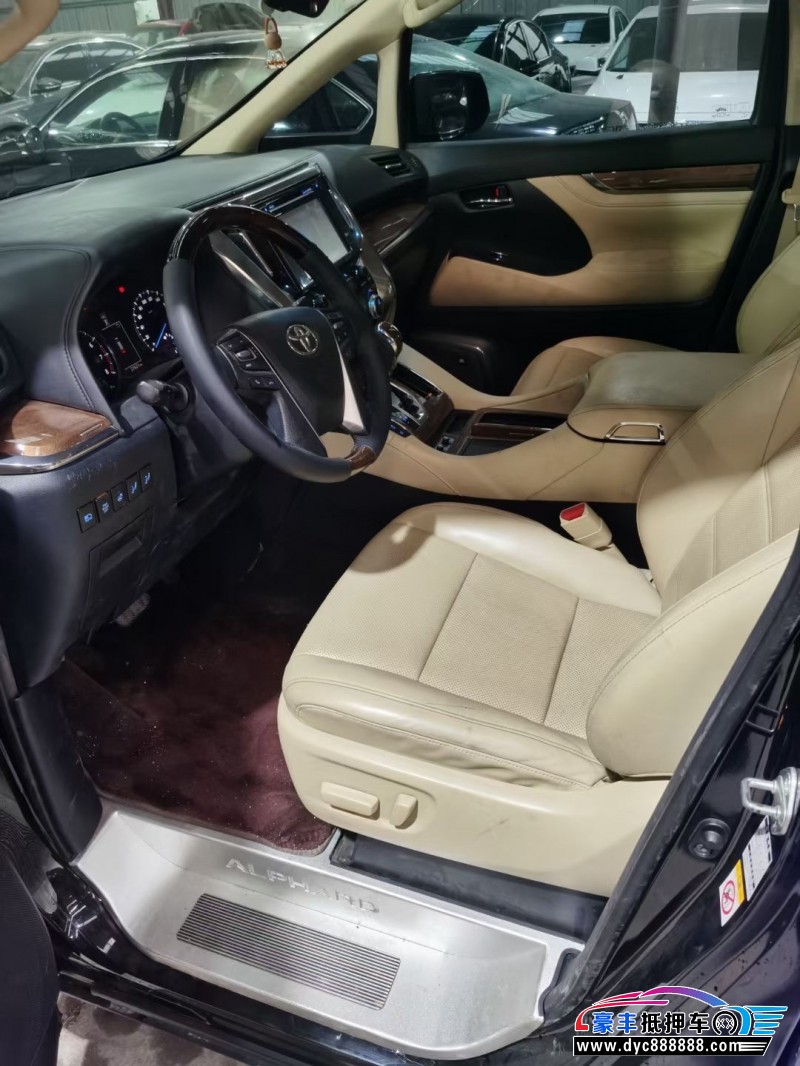 16年丰田埃尔法MPV抵押车出售