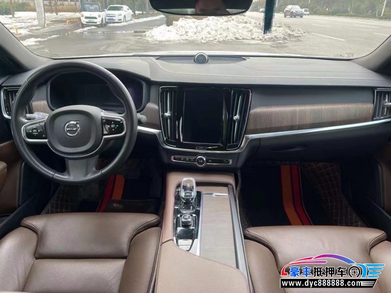 22年沃尔沃S90轿车抵押车出售