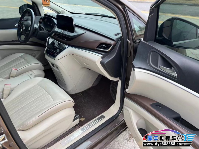 22年别克GL8轿车抵押车出售