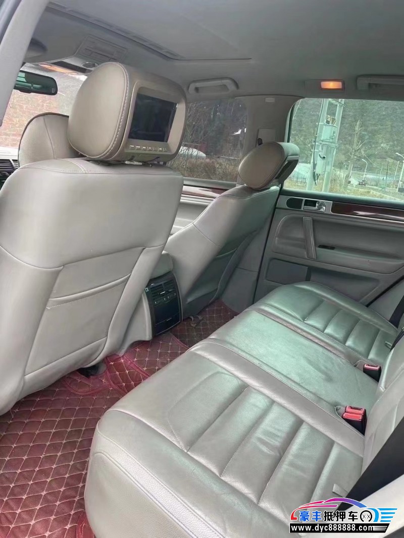 08年大众途锐轿车抵押车出售