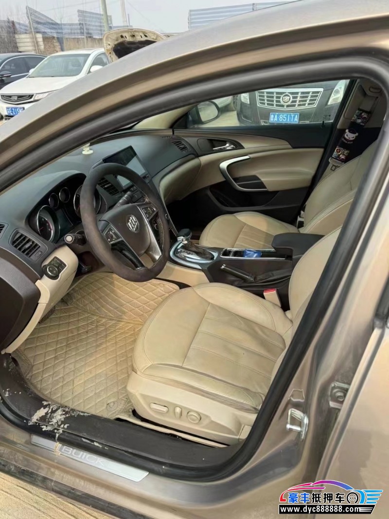 13年别克君威轿车抵押车出售