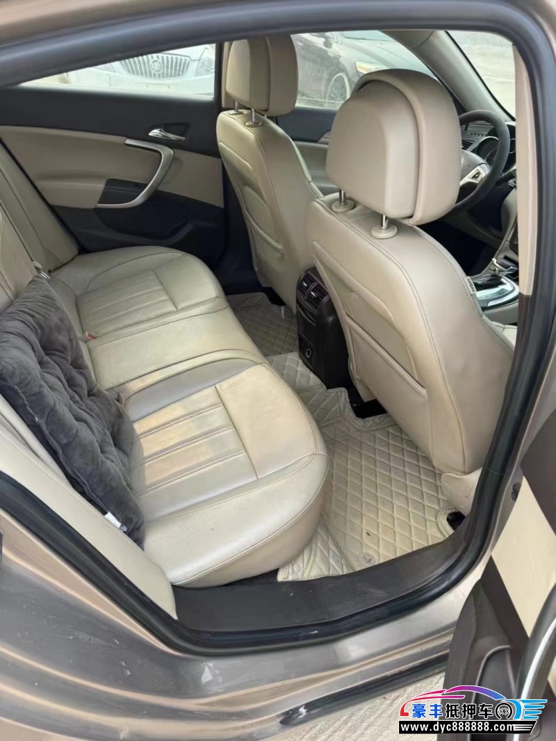 13年别克君威轿车抵押车出售